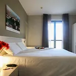 Hotel Class 3*