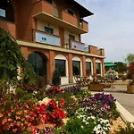 Hotel Class 3*