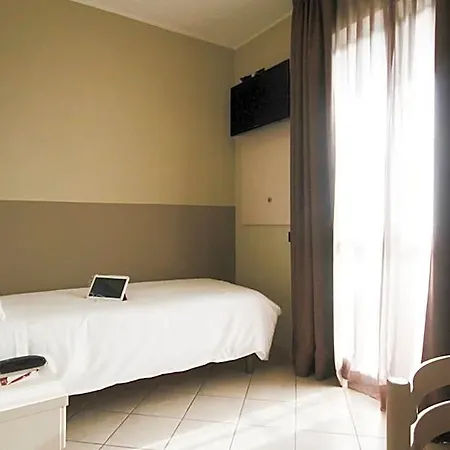 Class Hotel